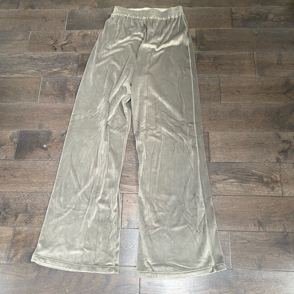 skims size small grey velvet lightweight sweats/trousers